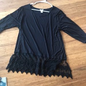 elegant lace, long black 3/4 sleeve